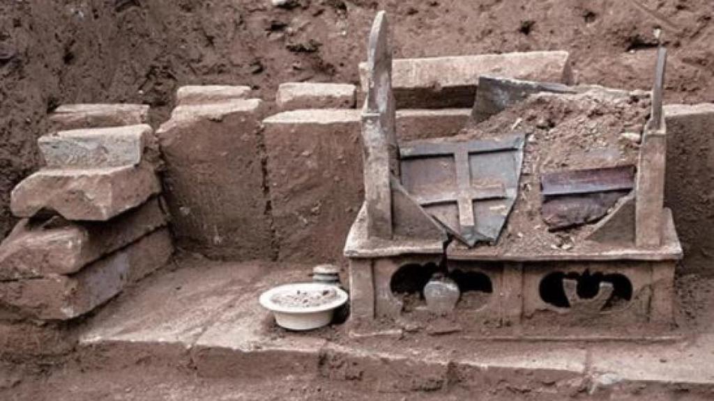 La caja de cerámica encontrada en Jingchuna, en China.