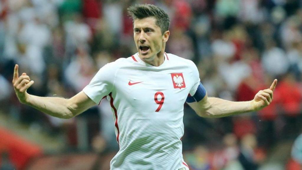 Lewandowski celebra un gol con Polonia. Foto Twitter (@LaczyNasPilka)