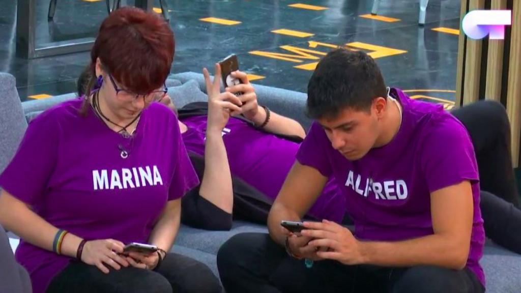Los concursantes de 'OT', amonestados sin móvil después de escuchar la radio