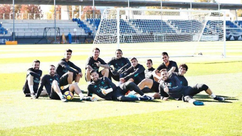 El Real Madrid, preparado para el derbi. Foto. Twitter (@LucasVazquez91)