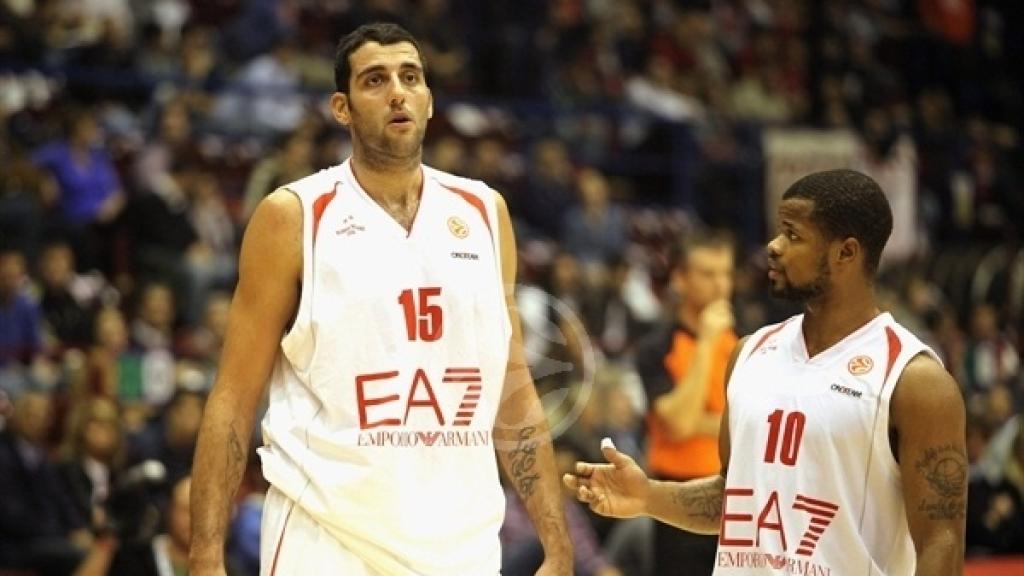 Ioannis Bourousis y Omar Cook durante la estancia de ambos en Milán.