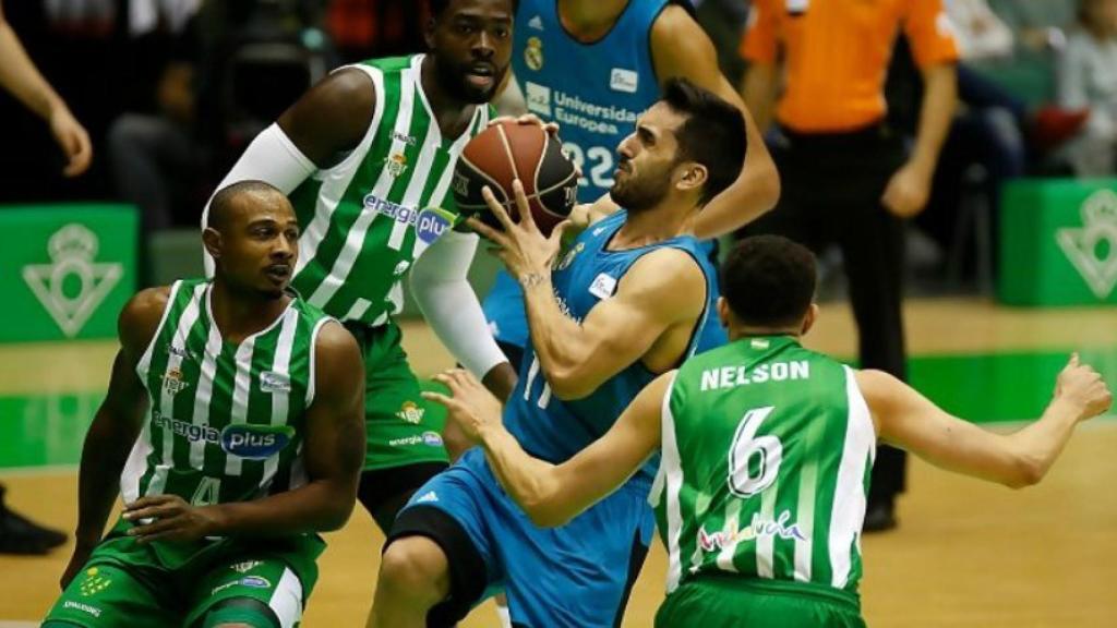 Campazzo ante el Betis. Foto: acb.com