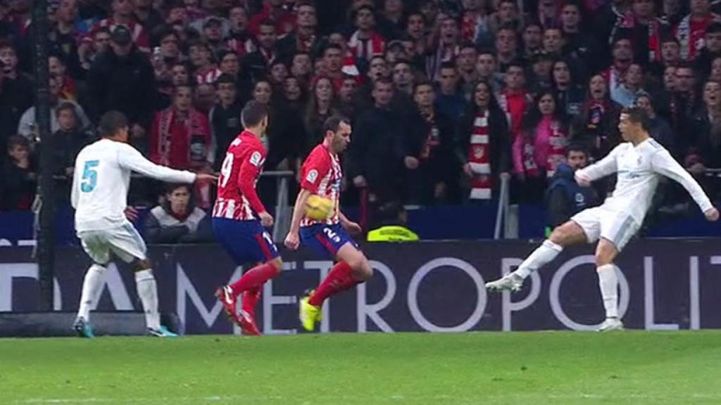 Mano de Godín en el área no pitada