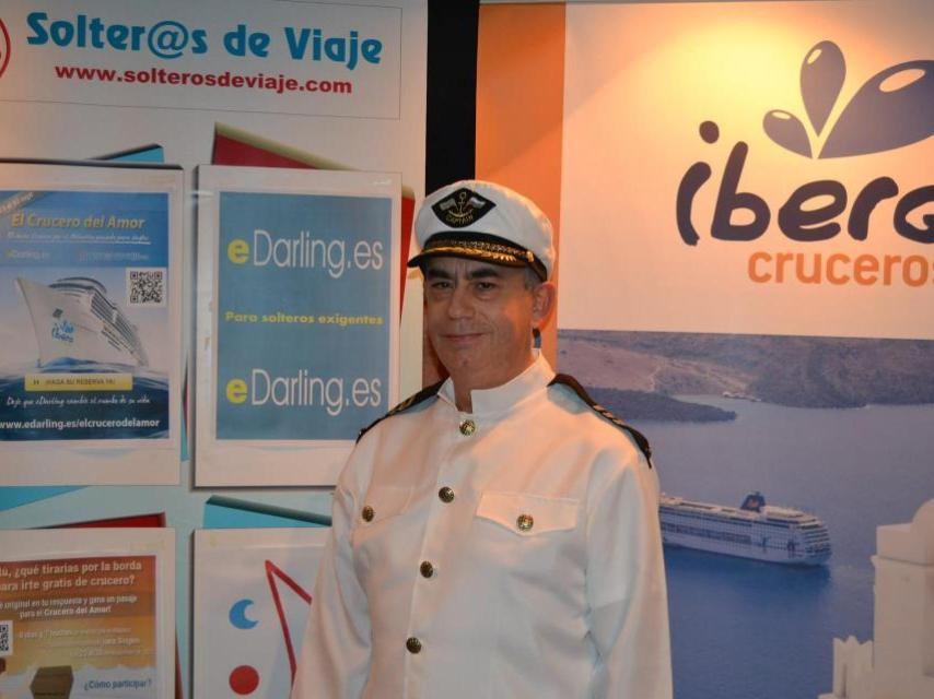 Luis Pineda lleva más de 30 años en el sector hostelero. En los últimos 15, dedicado a viajes para solteros.