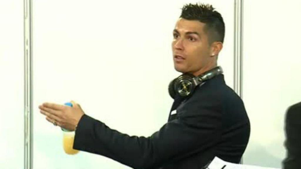 El enfado de Cristiano en zona mixta