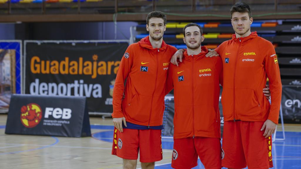 De izquierda a derecha, Xabi López-Arostegui, Sergi García y Jonathan Barreiro.