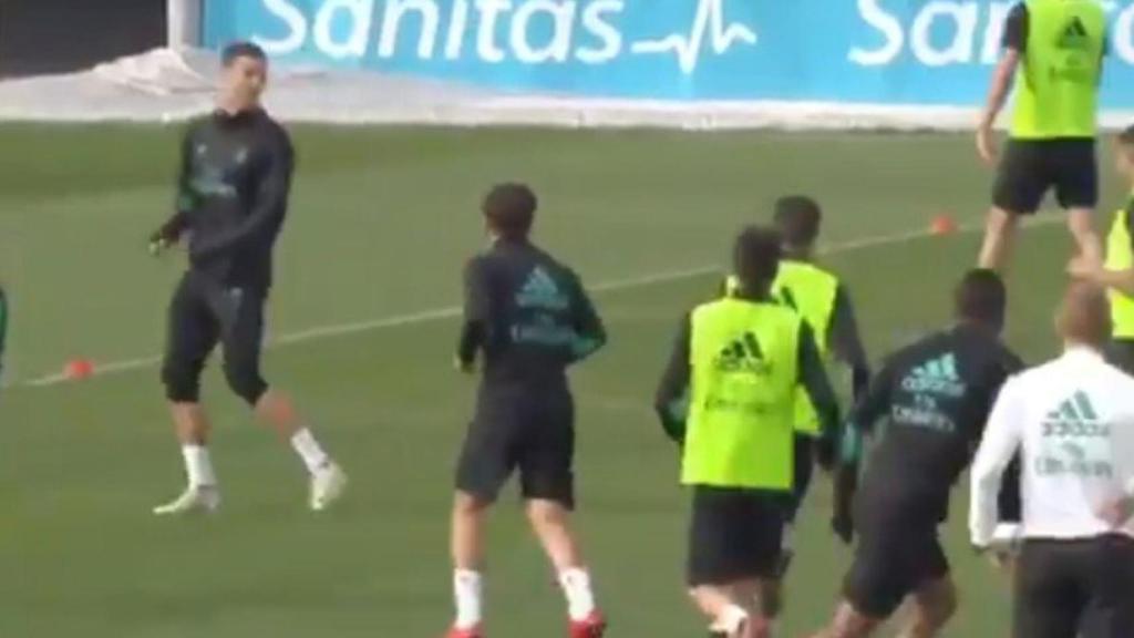 El pase de tacón de Cristiano