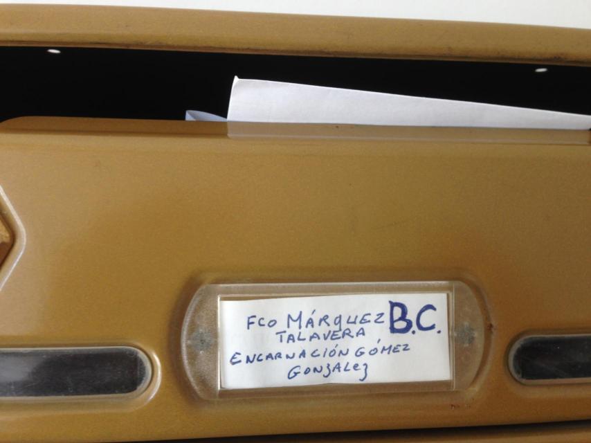 Para ocultarse mejor, el buzón de su casa está a nombre de sus padres