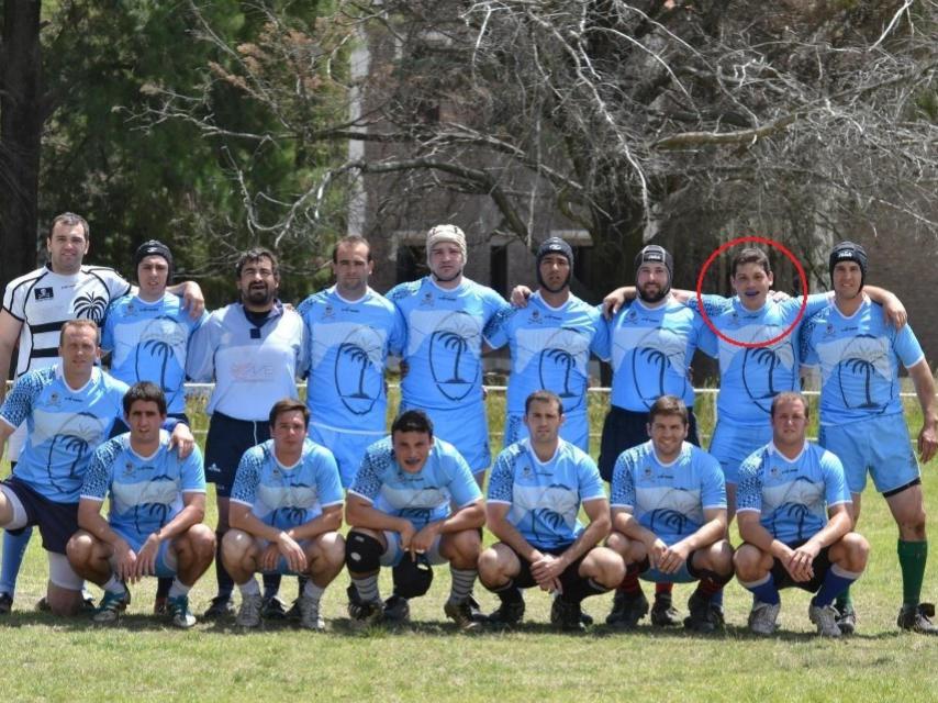 Rodeado por un círculo rojo, Renzo.