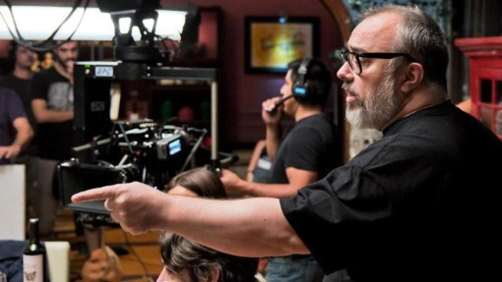 Image: Álex de la Iglesia: El móvil es un escudo fantástico para protegernos de los demás