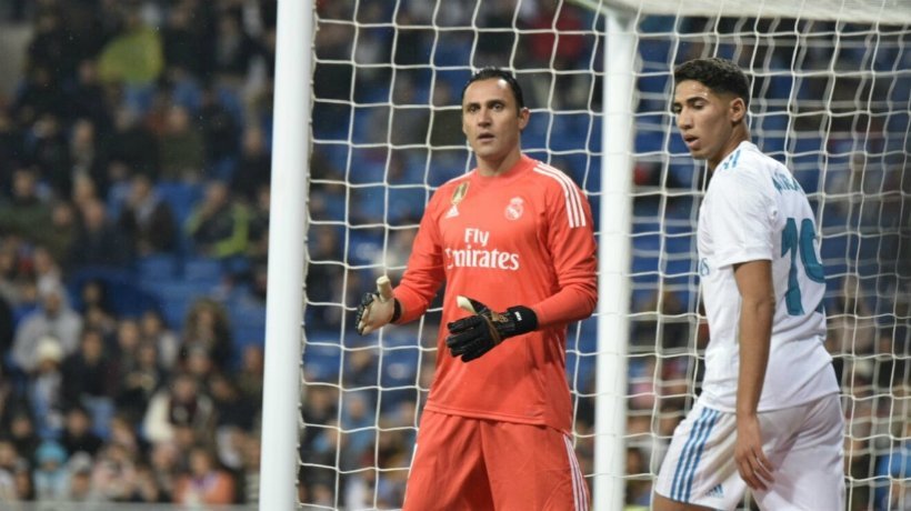 Keylor y Achraf, en la portería del Madrid. Lucía Contreras / El Bernabéu