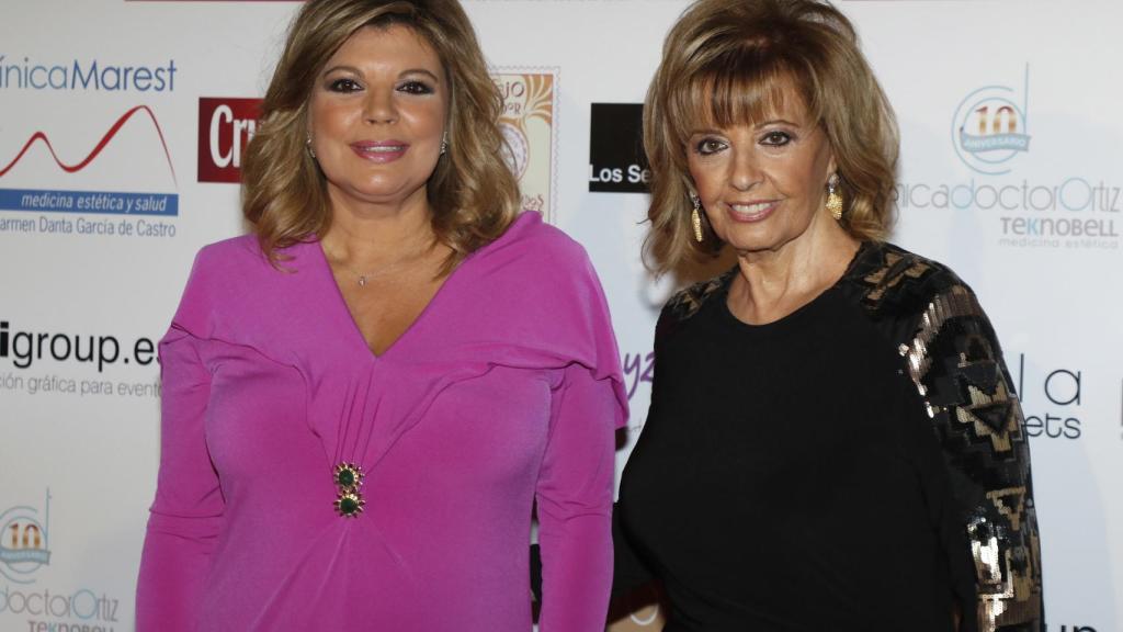 María Teresa junto a su hija Terelu