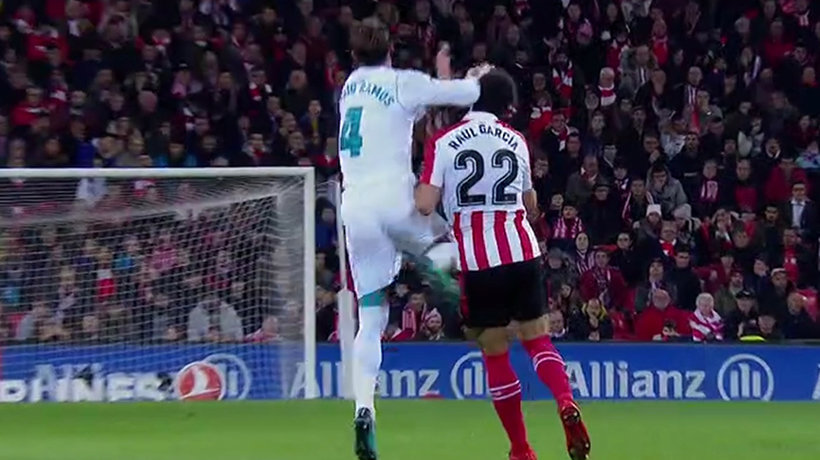 Las dos acciones que le han costado la expulsión a Ramos