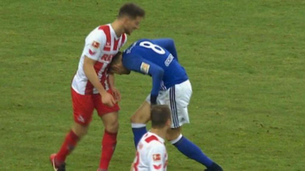 Cabezazo de Goretzka en el Schalke-Colonia