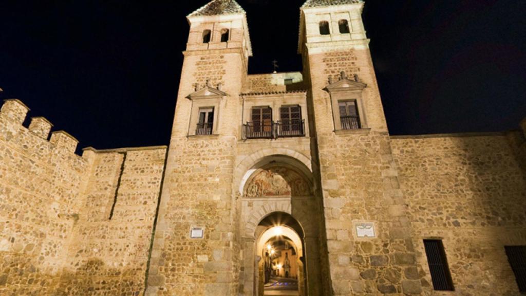 La oficina de Bisagra es un buen termómetro para calibrar la afluencia de turistas