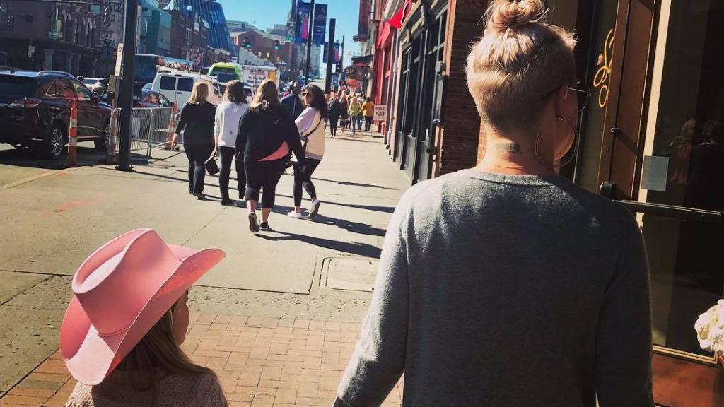 23280074_292808631225582_7803456037775736832_n