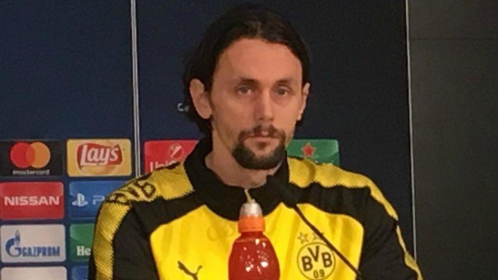 Subotic, en rueda de prensa. Foto: Twitter (@BVB)