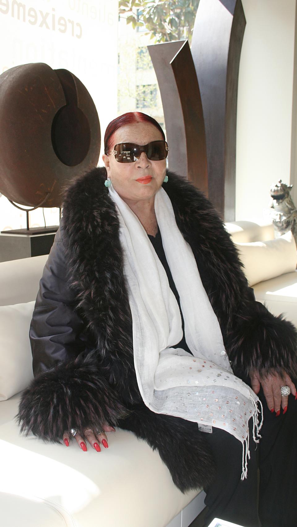 Sara Montiel posando.