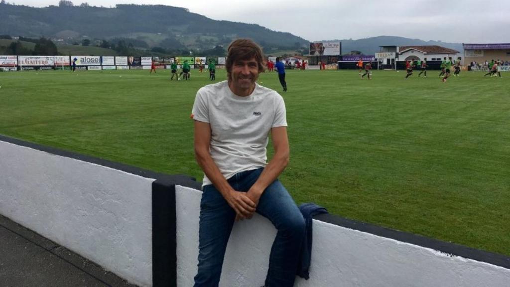 Salinas durante un partido de la cantera. Foto: Twitter (@juliosalinas19).