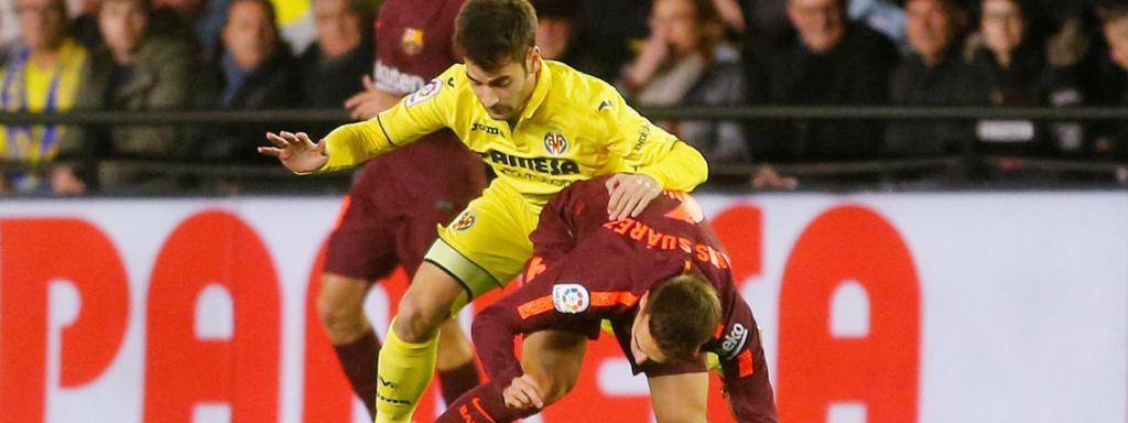 Denis Suárez, Jordi Alba y Trigueros en el Villarreal - Barcelona.