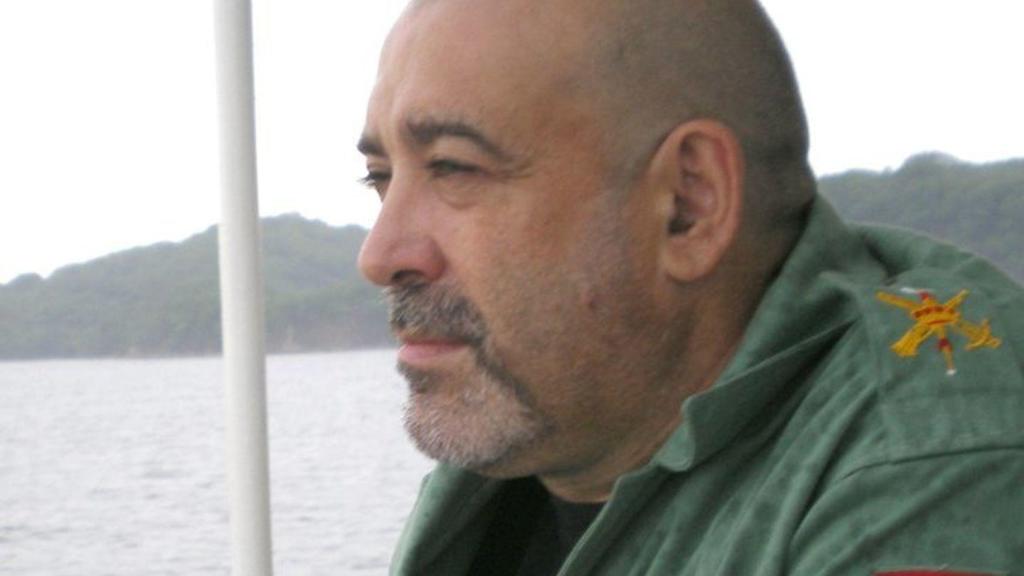 Víctor Láinez tenía 55 años de edad y era natural de Terrassa. Vivía en Zaragoza.