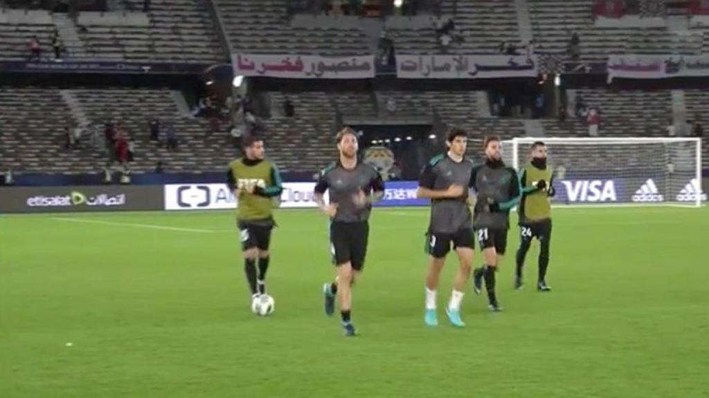Los suplentes del Madrid se entrenan tras la victoria al Al Jazira