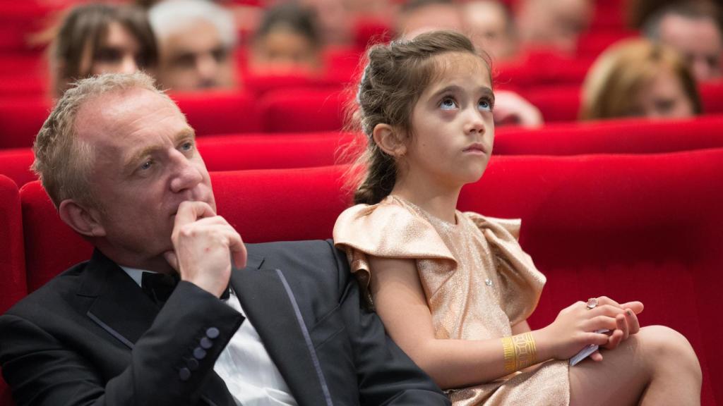 François-Henri Pinault junto a la hija que el matrimonio tiene en común, Valentina Paloma.