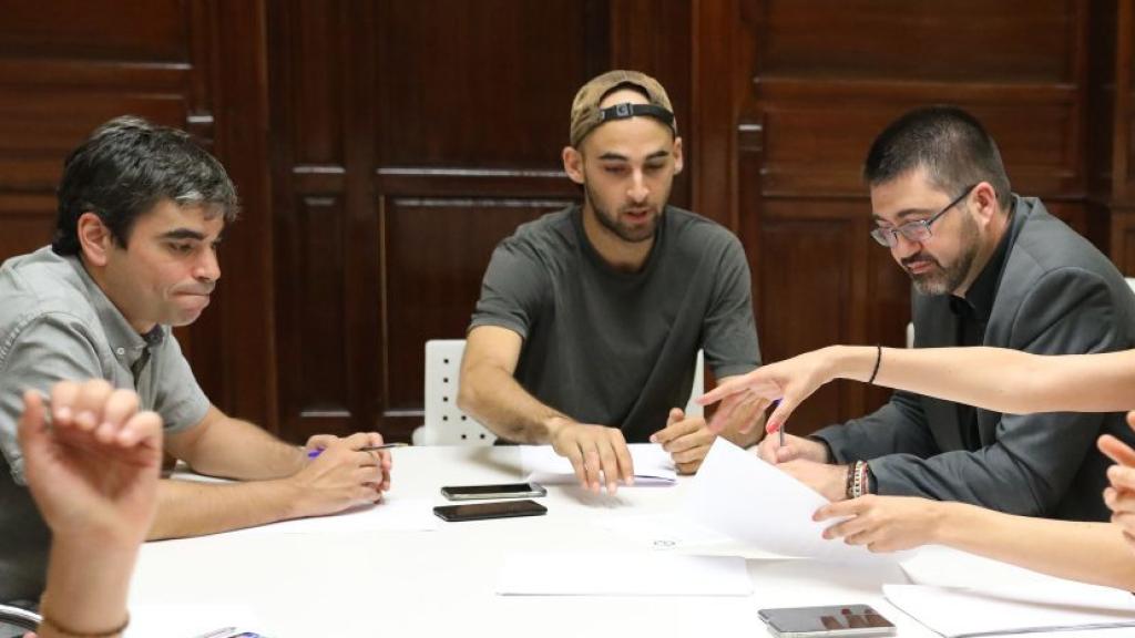 A la izquierda, Jorge García Castaño, y a la derecha, Sánchez Mato.