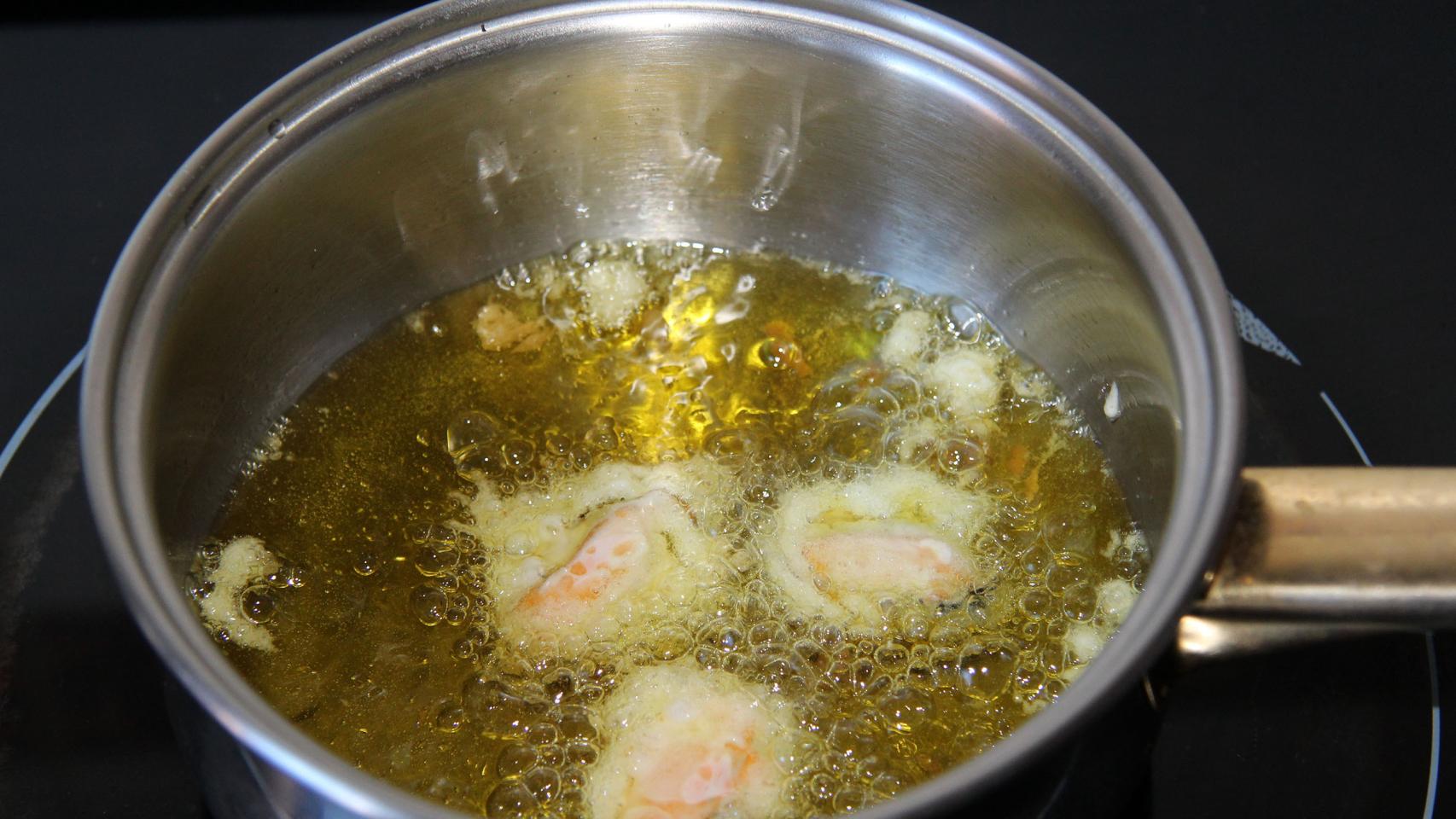 CROQUETAS DE GAMBONES CON PUERRO Y MEJILLONES EN TEMPURA CON THERMOMIX 21