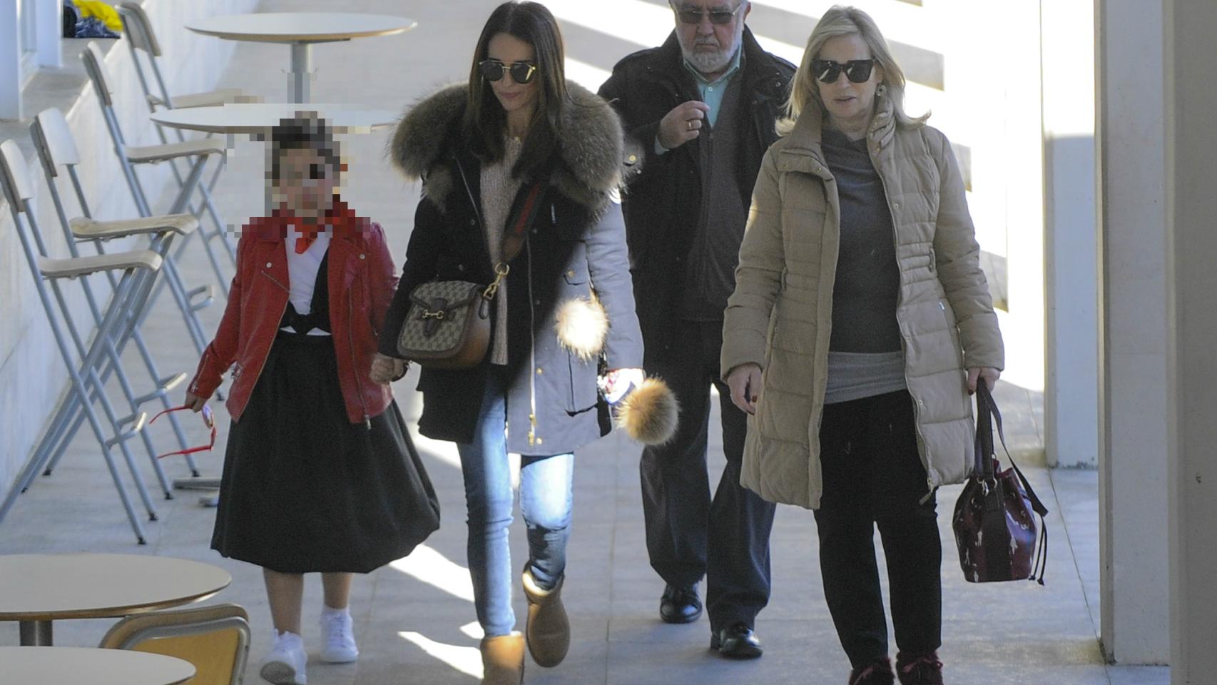 Paula Echevarría y David Bustamante en la actuación de navidad