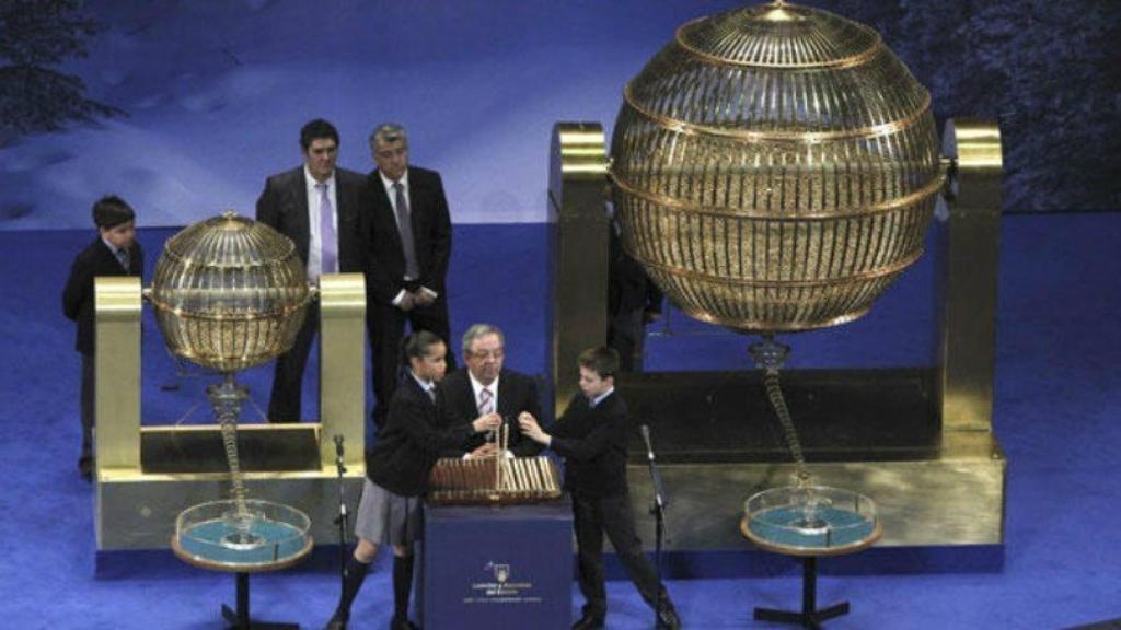 Bombos de la lotería de Navidad. Foto. laloterianavidad.com