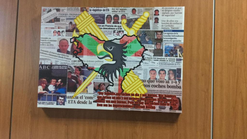 Uno de los cuadros que decoran su actual despacho.