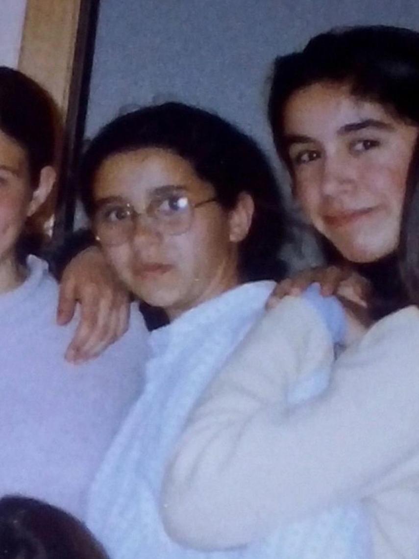 Inés Arrimadas, en el centro de la imagen, cuando aún iba al colegio.