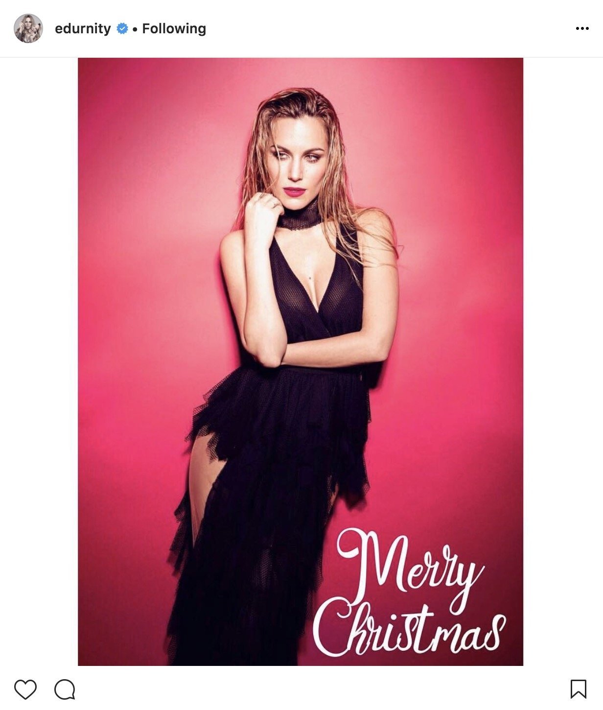 Edurne felicita la Navidad a sus fans