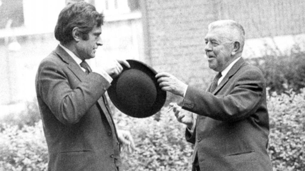 Image: Diálogos con Magritte