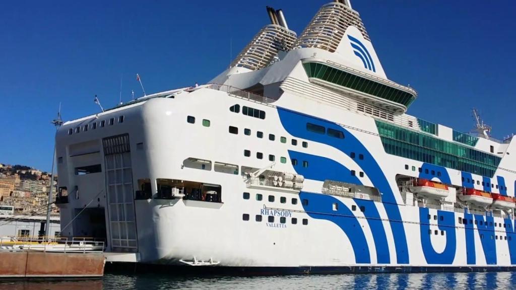 El buque Rhapsody donde se han alojado los policías.