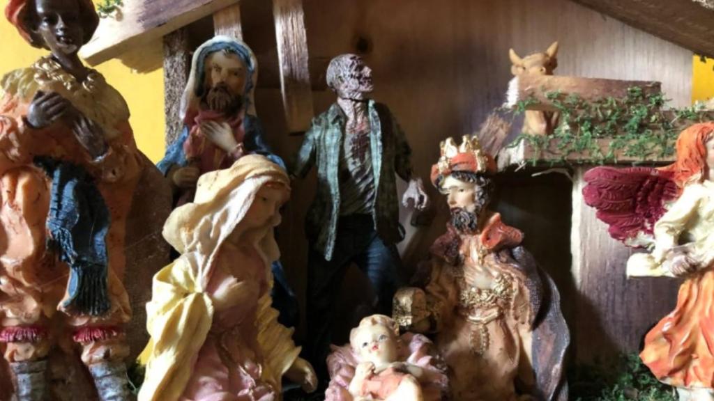 Un zombie en un Belén, una de las cosas raras del Cuento de Navidad de Bartual.