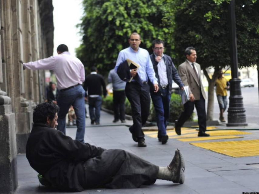 Mendigo en las calles de Madrid. EFE.