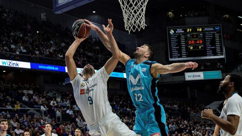 Felipe Reyes y Suton.