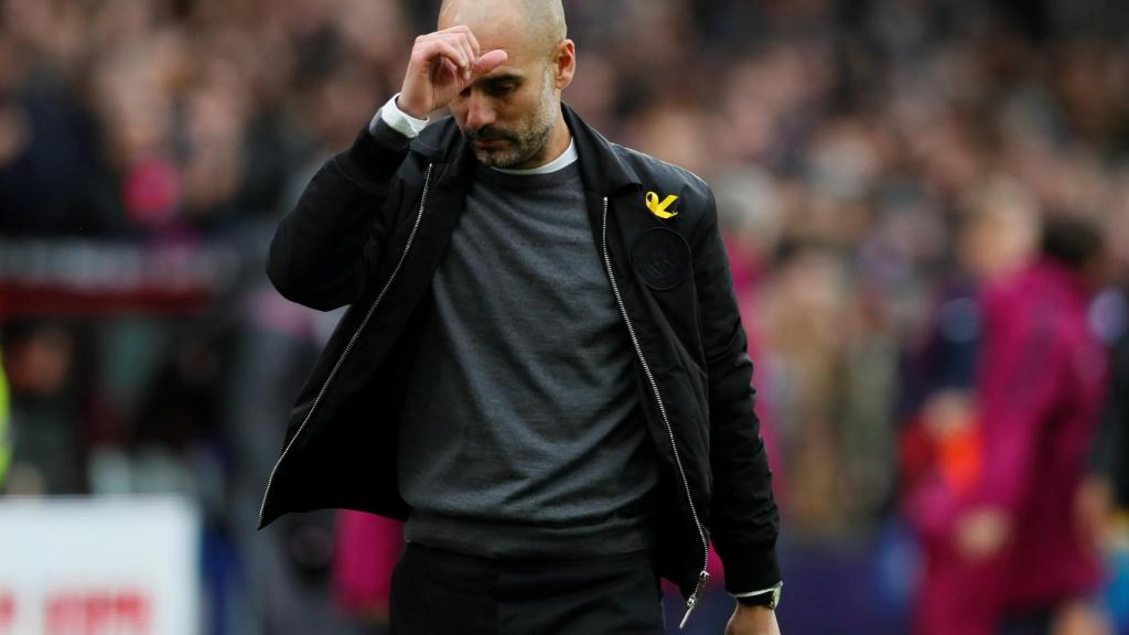 Guardiola lamenta una ocasión fallada por su equipo durante el encuentro.