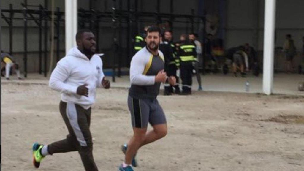 Drenthe, en un entrenamiento del Ejército español. Foto. Instagram (@roya2faces)