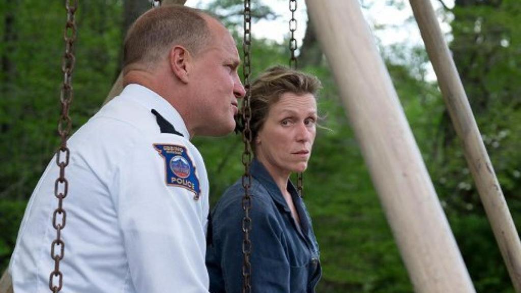 Image: Entre Leones, Espigas y Conchas