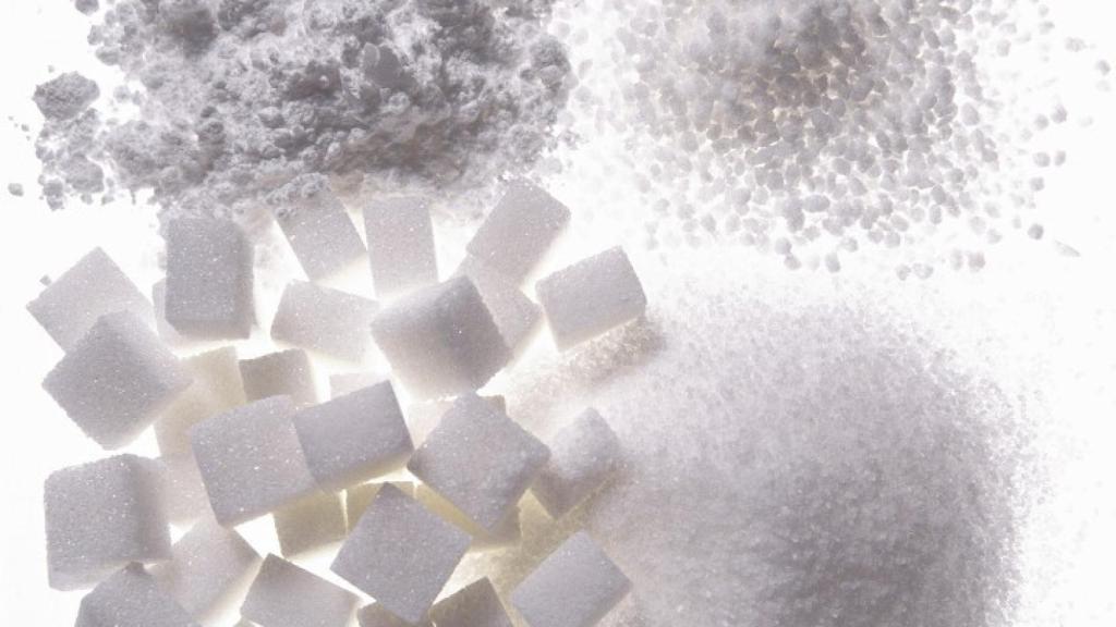 Azúcar en distintas presentaciones.