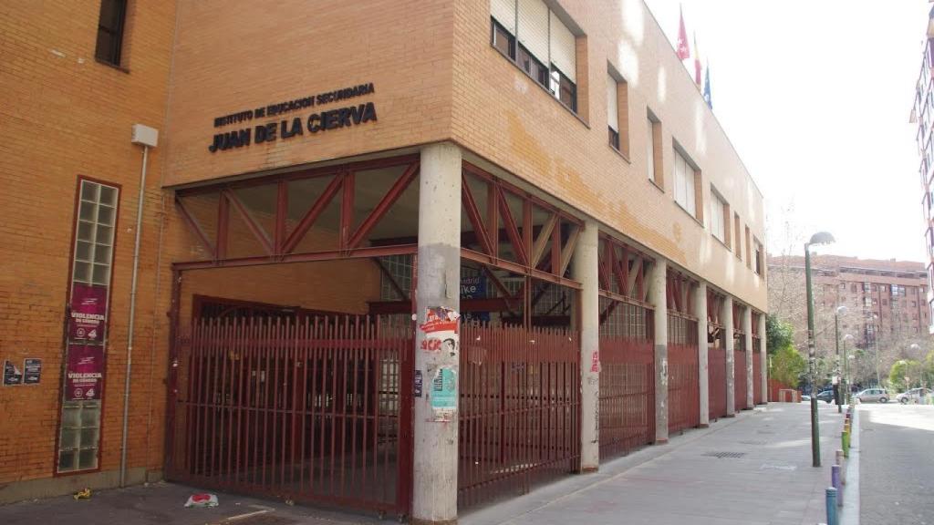 Fachada del instituto en el que Lucía sufrió acoso escolar durante meses por parte de dos compañeros.