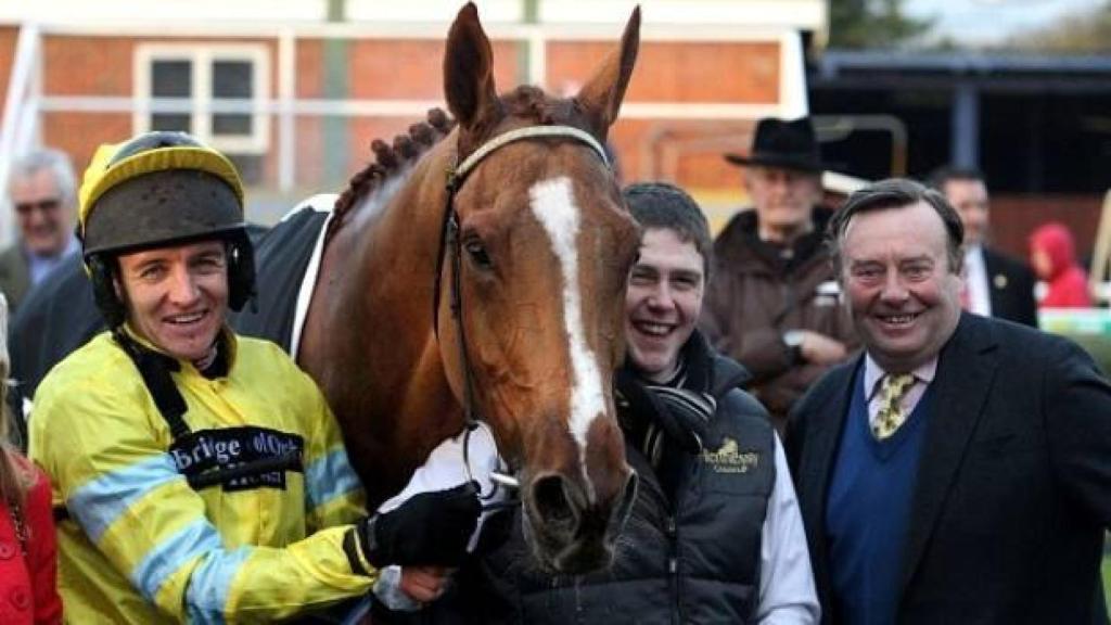 Triolo D'Alene con Henderson (derecha).