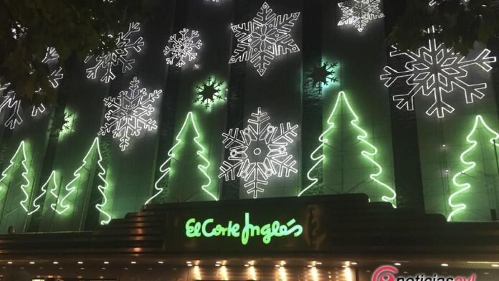Valladolid-fachada-navidad-corte-ingles-zorrilla