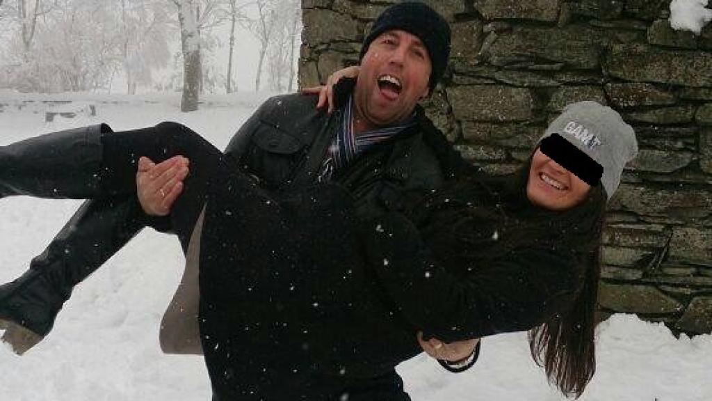 'El Chicle' y su mujer en unas vacaciones familiares.