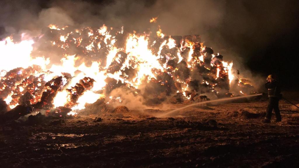 Incendio paja La Velles 2