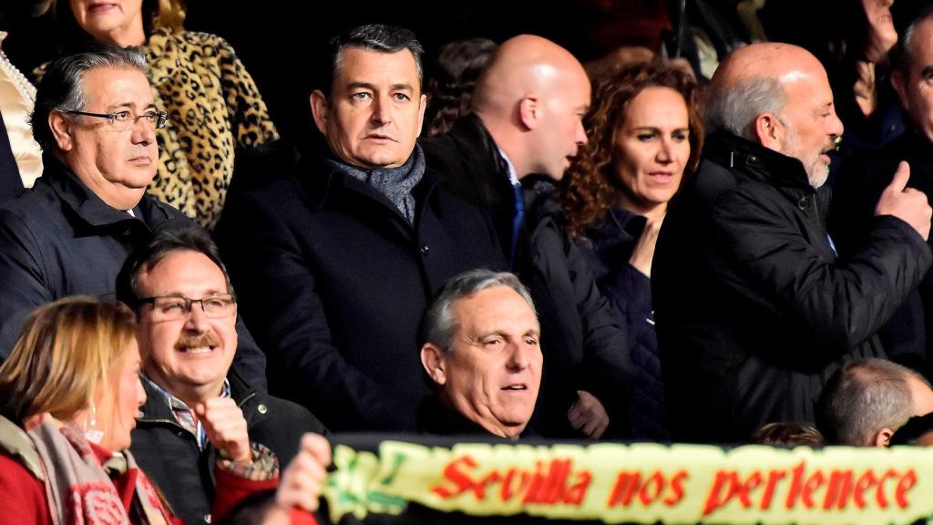 La imagen del palco de Sevilla-Betis, donde se ve a Zoido.