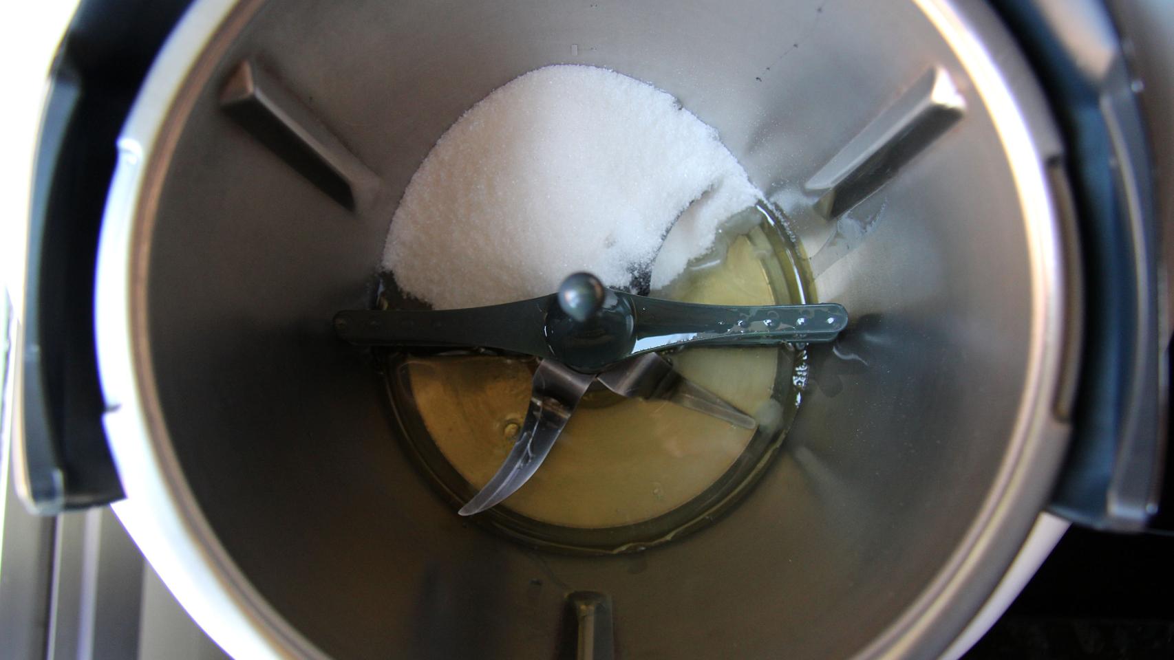 BIZCOCHO DE MANDARINA Y MERENGUE DE COCO CON THERMOMIX 07